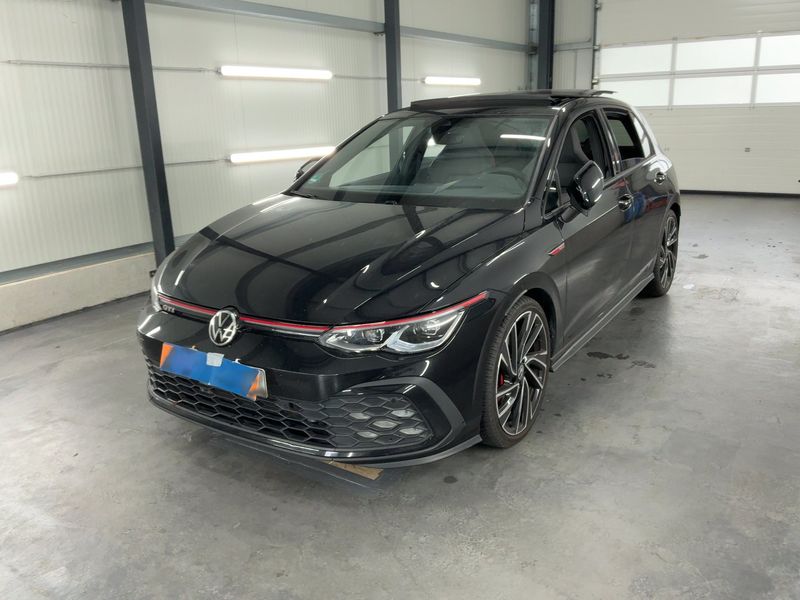Volkswagen Golf VIII 2.0 TSI GTI
