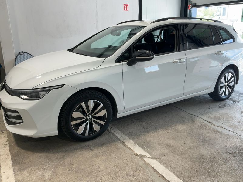 Volkswagen Golf VIII 1.5 TSI Goal