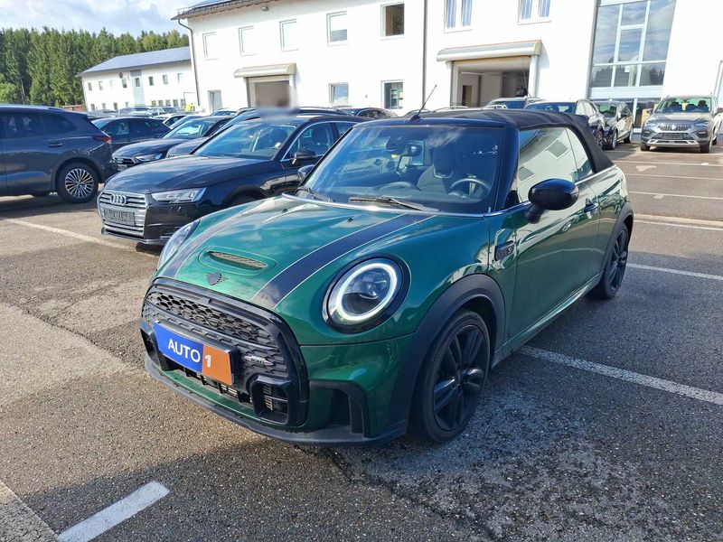MINI Cabrio Cooper S John Cooper Works Trim
