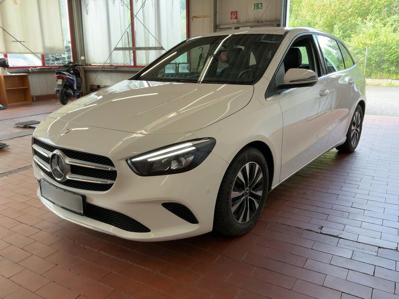 Mercedes-Benz B-Klasse B 200 d Style