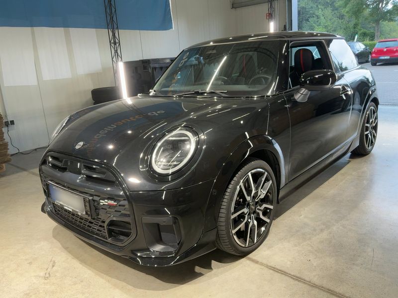 MINI Cooper S John Cooper Works Trim