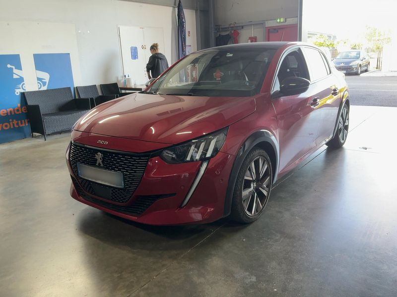 Peugeot 208 1.2 PureTech GT Line