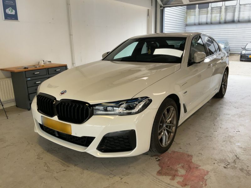 BMW 5 серия 530e M Sport