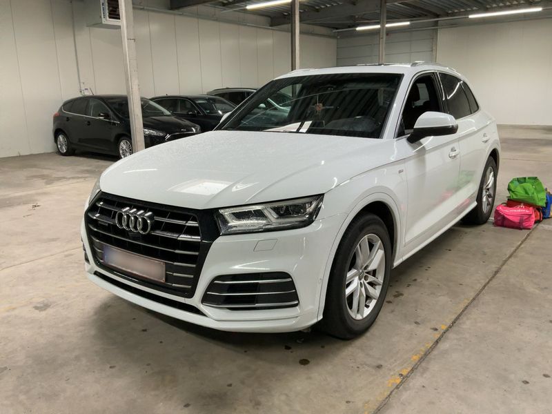 Audi Q5 55 TFSIe quattro sport