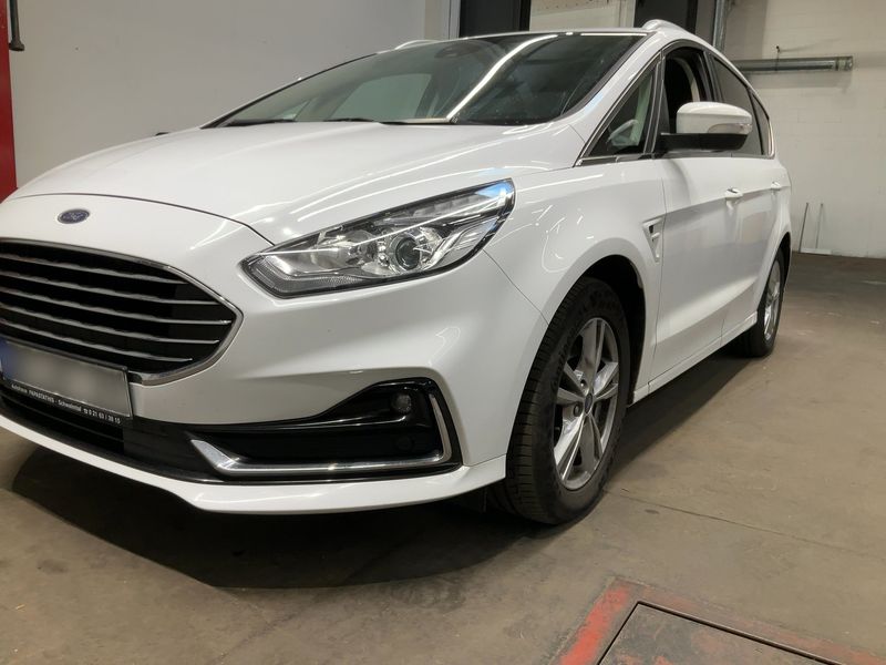 Ford S-Max 2.0 TDCi EcoBlue Titanium