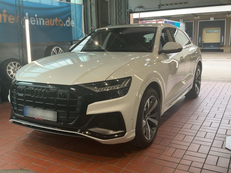 Audi Q8 55 TFSI quattro