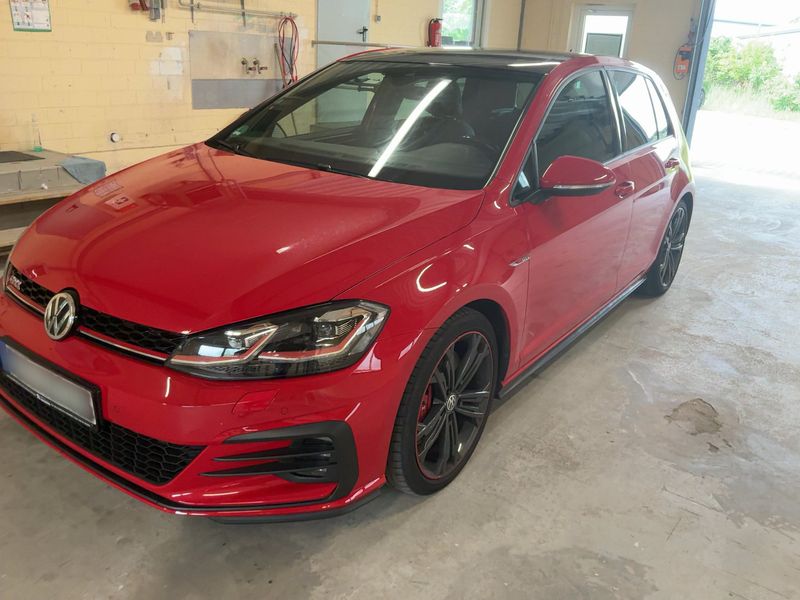 Volkswagen Golf VII 2.0 TSI GTI Performance BlueMotion Tech