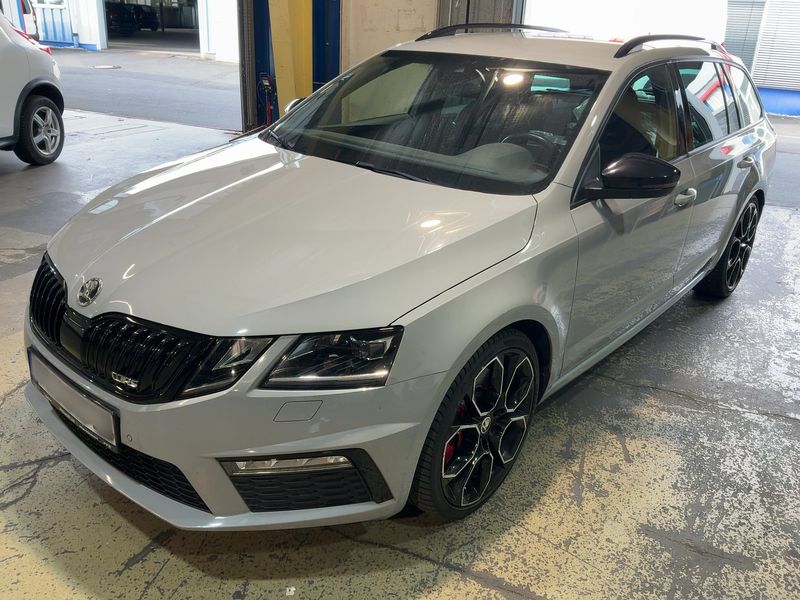 Skoda Octavia 2.0 TSI RS 245