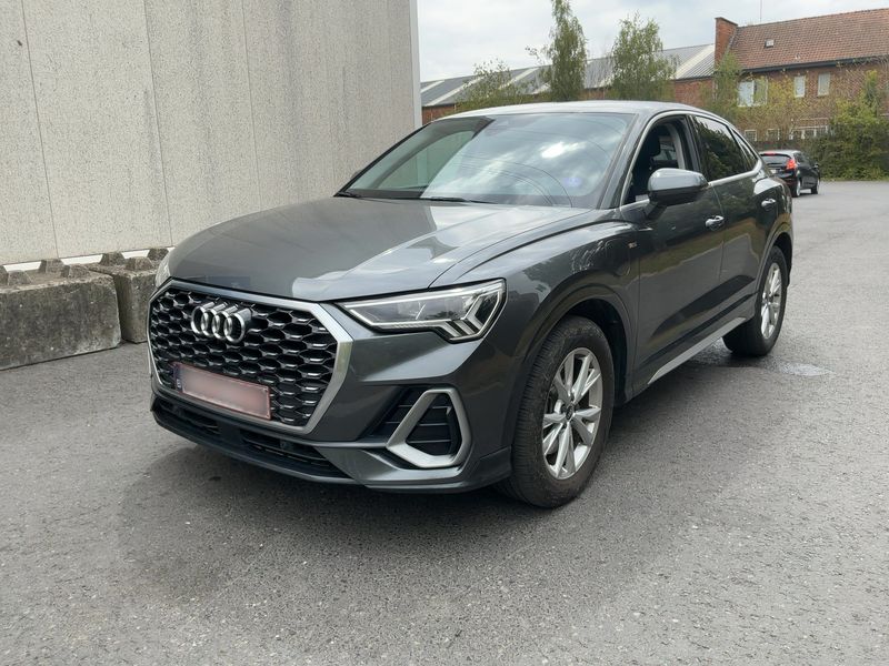 Audi Q3 Sportback 45 TFSIe S line