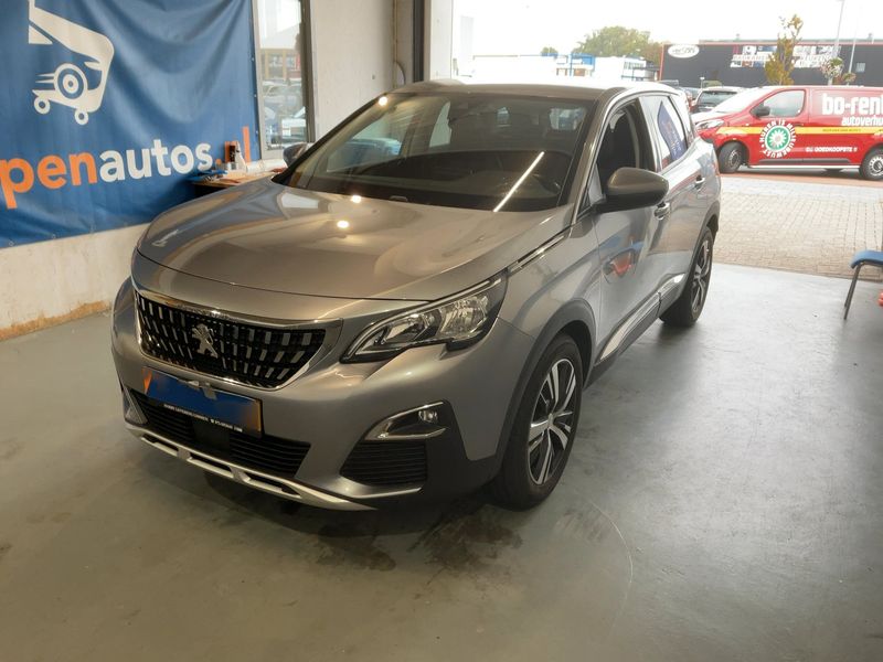 Peugeot 3008 1.2 PureTech Allure