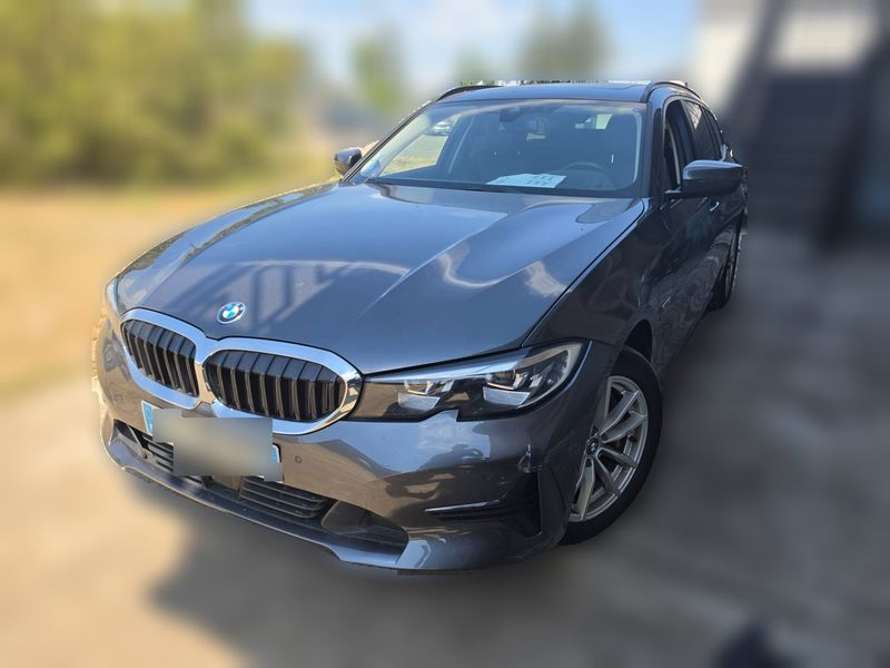 BMW 3er 330e xDrive Lounge