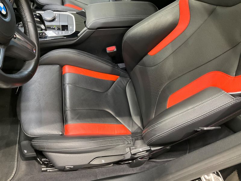 BMW 1 серия 120i Color Vision