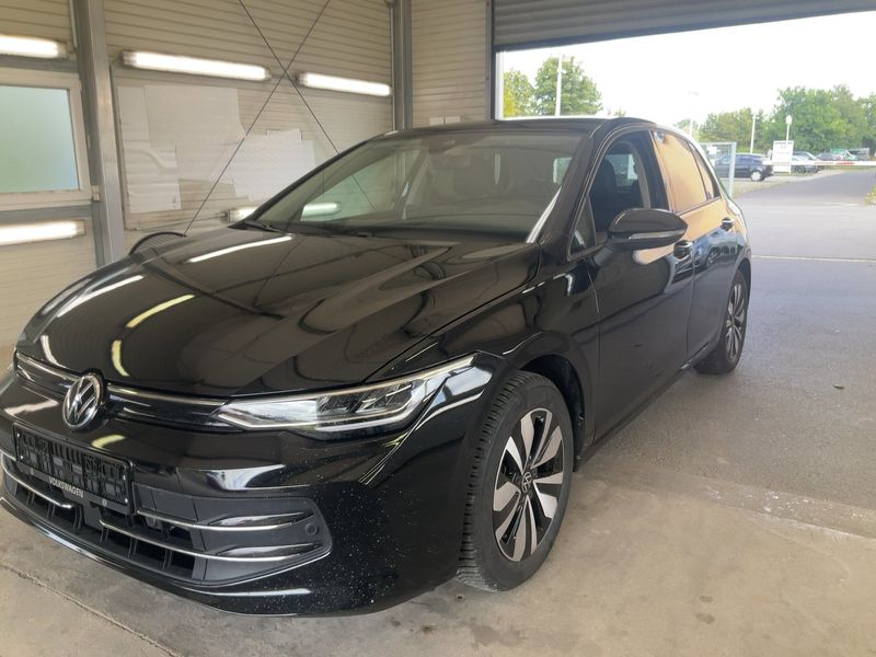 Volkswagen Golf VIII 1.5 TSI Goal