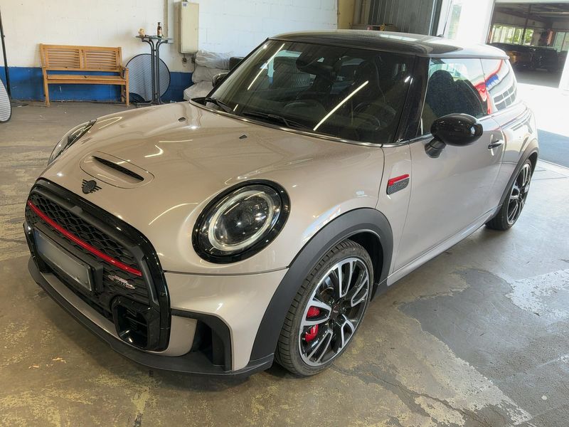 MINI John Cooper Works Trim