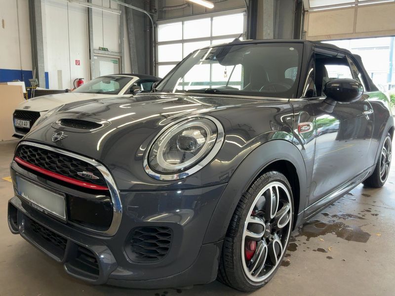 MINI Cabrio John Cooper Works