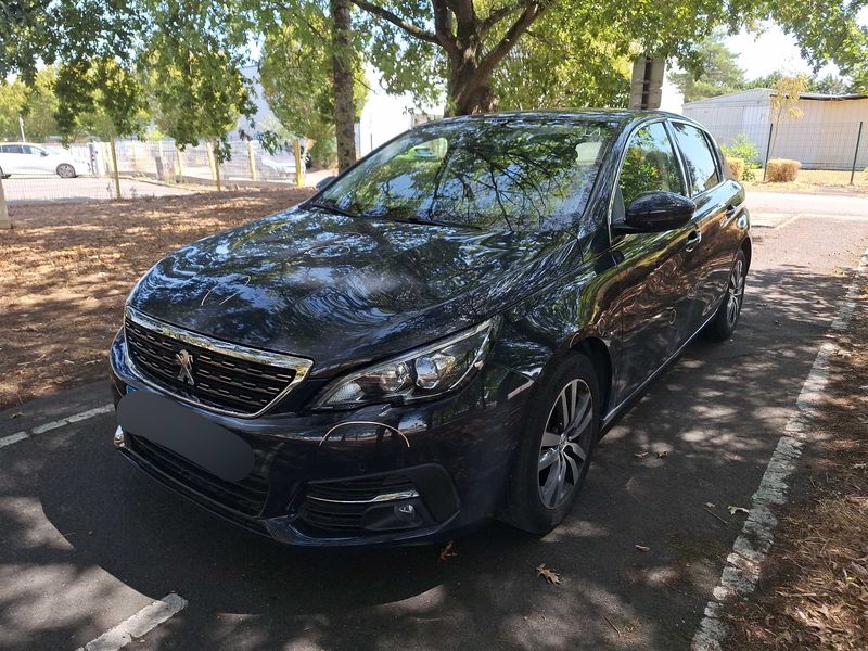 Peugeot 308 1.2 e-THP Allure