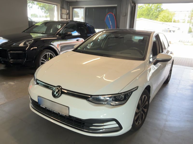 Volkswagen Golf VIII 2.0 TDI Active