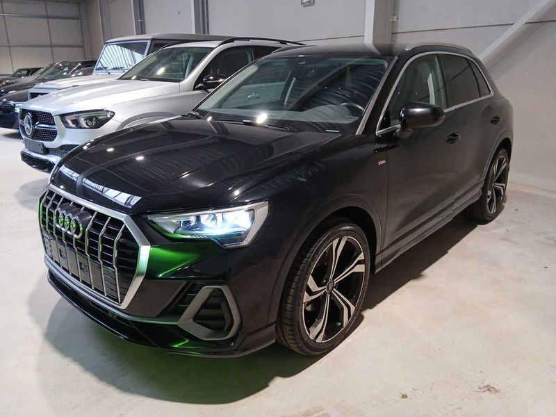 Audi Q3 35 TDI S line