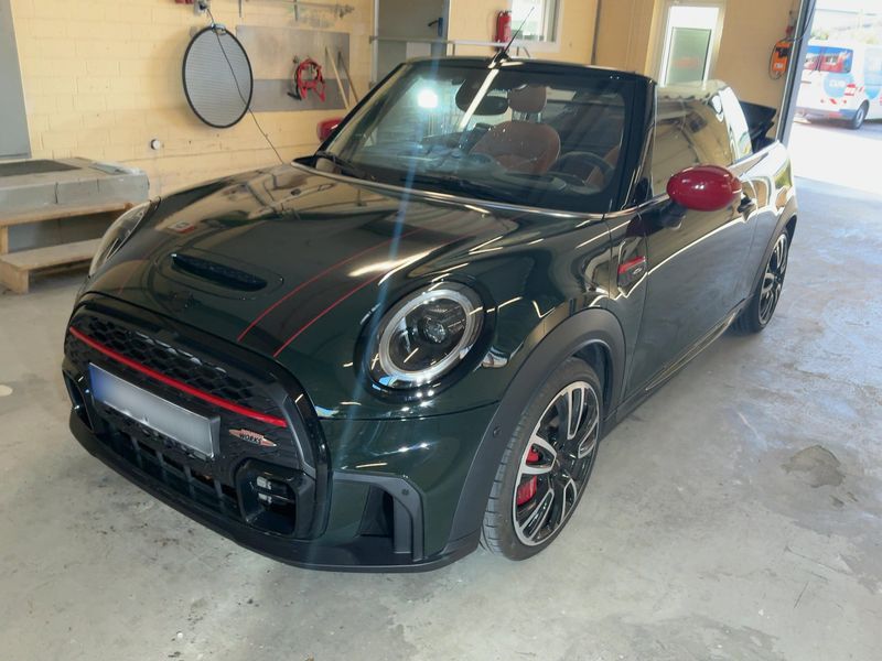 MINI Cabrio John Cooper Works