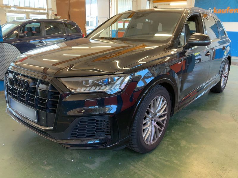 Audi Q7 55 TFSIe quattro S line