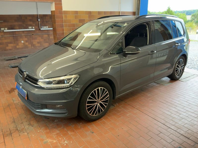 Volkswagen Touran 2.0 TDI Highline BlueMotion Tech