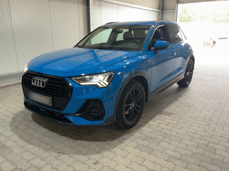 Audi Q3 35 TFSI S line