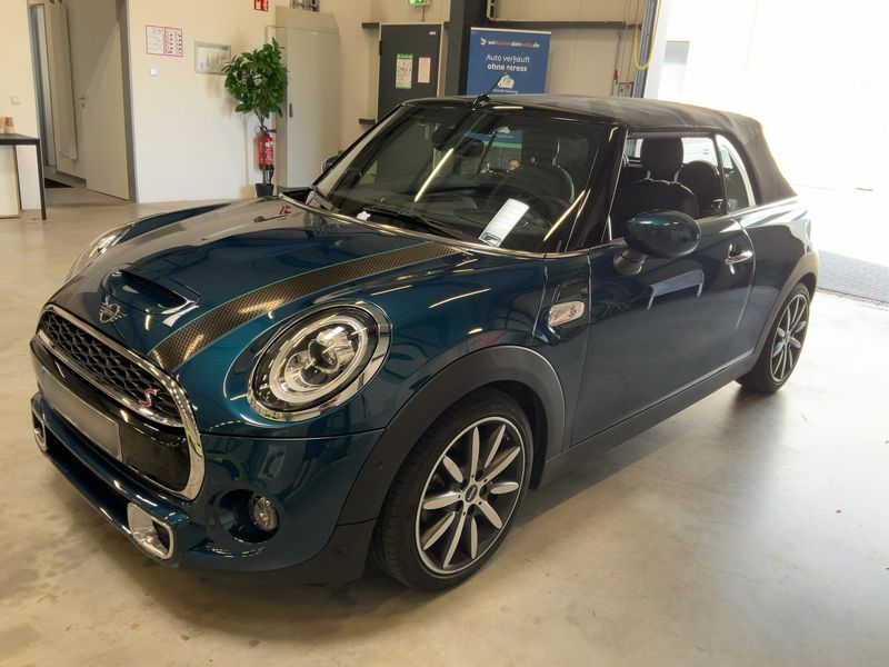 MINI Cabrio Cooper S Sidewalk Trim