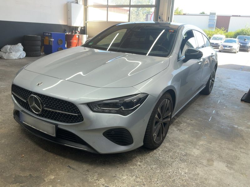 Mercedes-Benz CLA-Klasse CLA 200 d Shooting Brake Progressive Line Edition