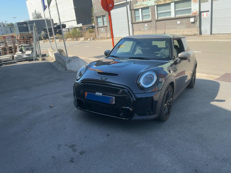 MINI Cooper S John Cooper Works Trim