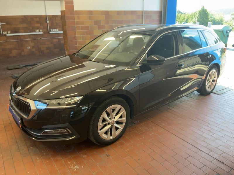 Skoda Octavia 2.0 TDI First Edition