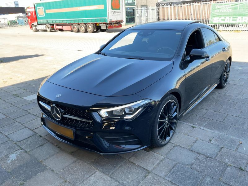 Mercedes-Benz CLA-Klasse CLA 200 AMG Line