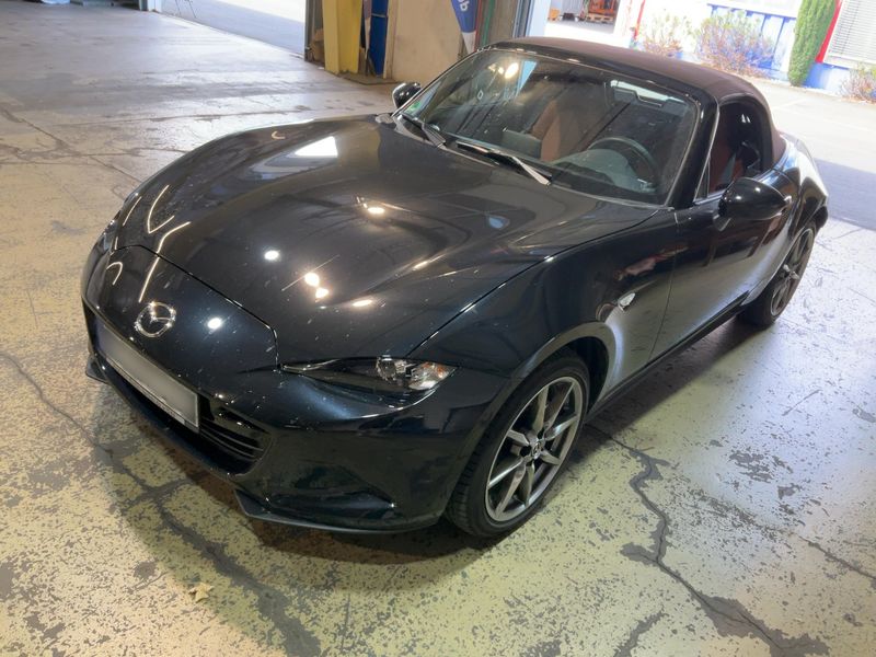 Mazda MX-5 2.0 Skyactiv-G Kazari