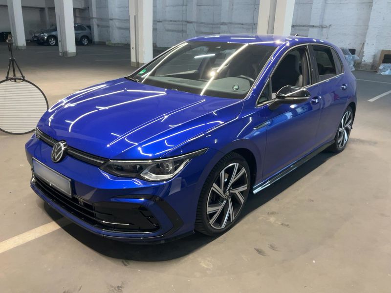Volkswagen Golf VIII 2.0 TSI R-Line