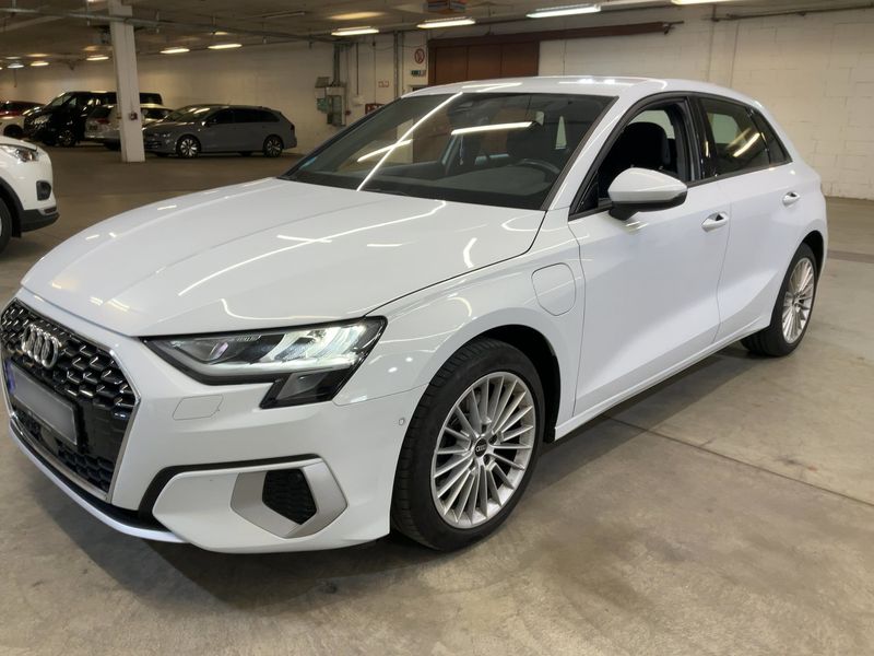 Audi A3 Sportback 40 TFSIe advanced