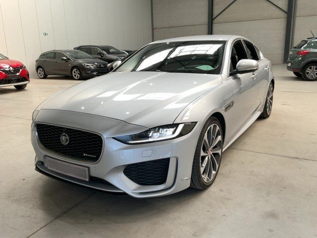 Jaguar XE 25t R-Dynamic HSE