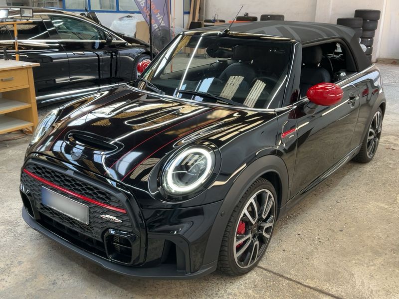 MINI Cabrio John Cooper Works
