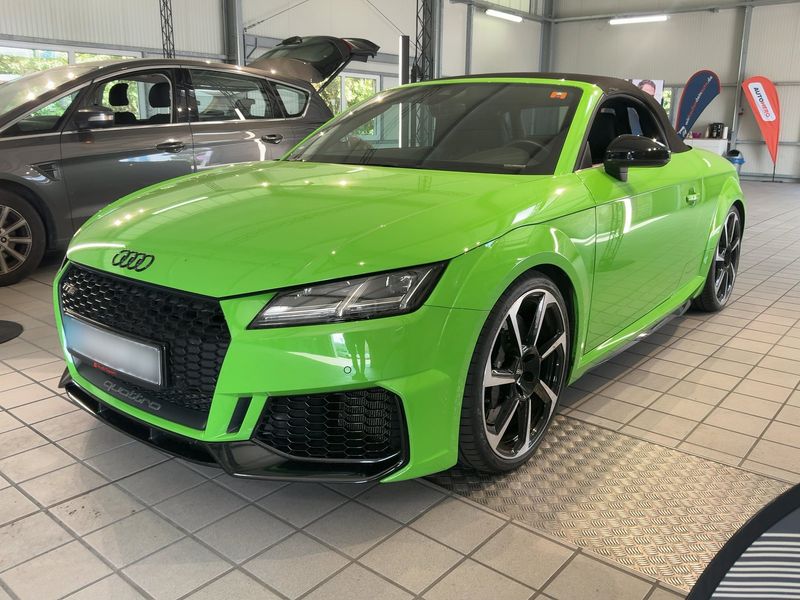 Audi TT RS 2.5 TFSI quattro Roadster
