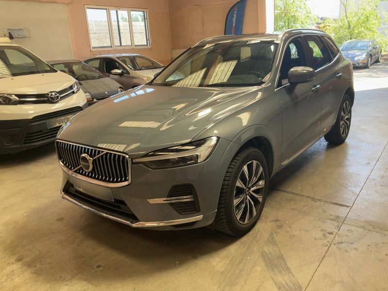 Volvo XC60 2.0 B4 Mild-Hybrid Plus Bright 2WD