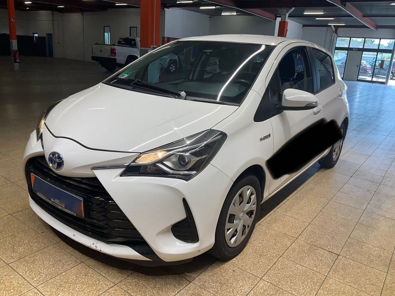 Toyota Yaris 1.5 Hybrid Business Edition