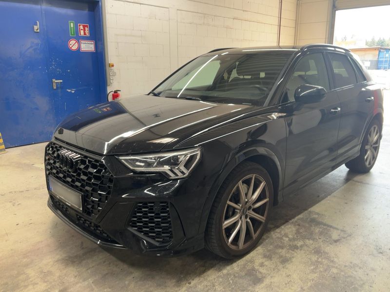 Audi RS Q3 2.5 TFSI quattro