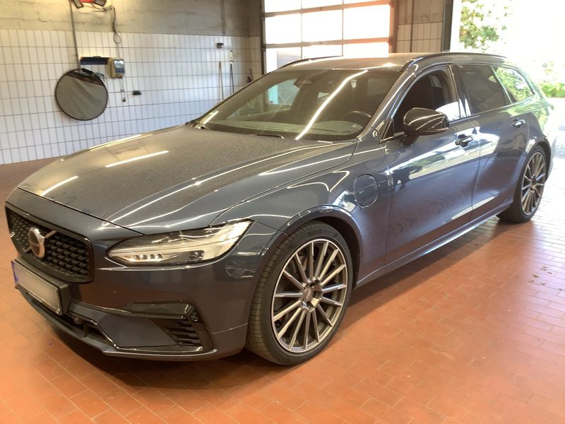Volvo V90 2.0 T8 Plug-in Hybrid R Design AWD