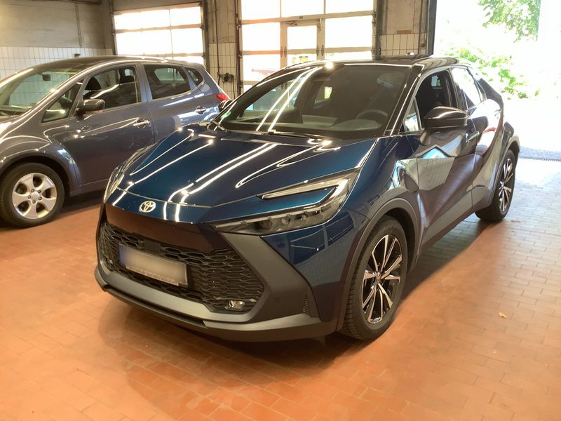 Toyota C-HR 1.8 Hybrid Teamplayer