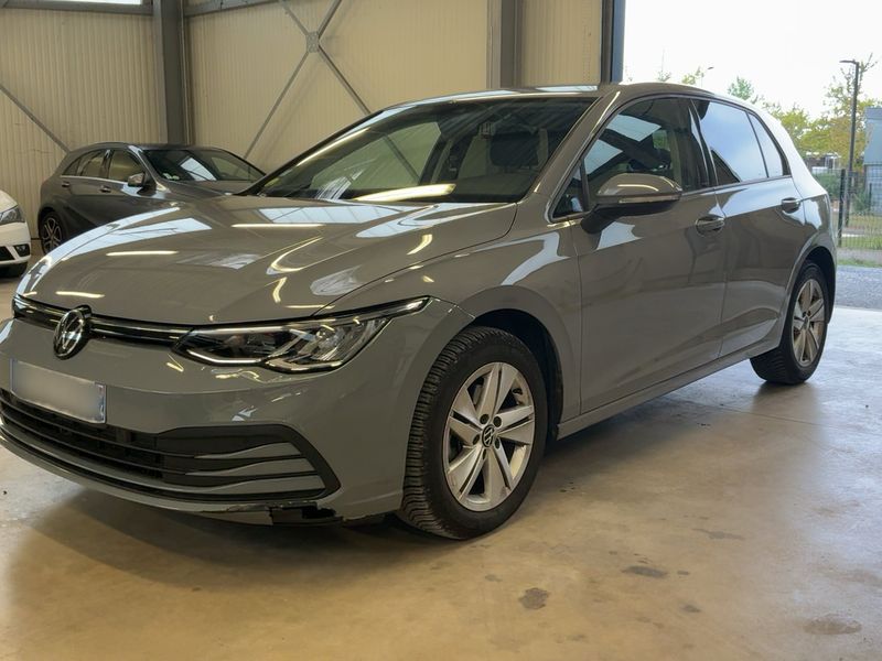 Volkswagen Golf VIII 2.0 TDI Life 1st
