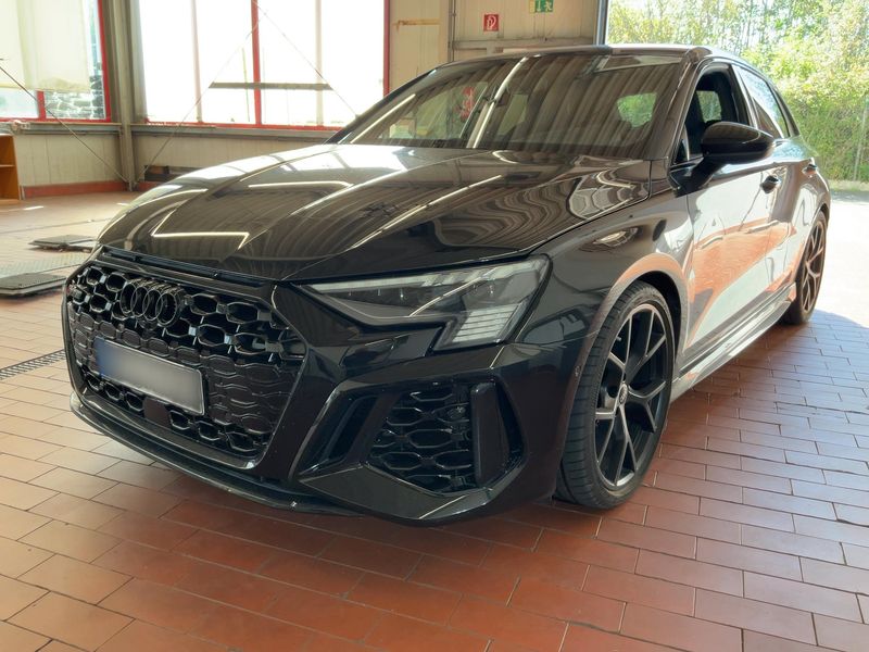 Audi RS 3 Sportback 2.5 TFSI quattro