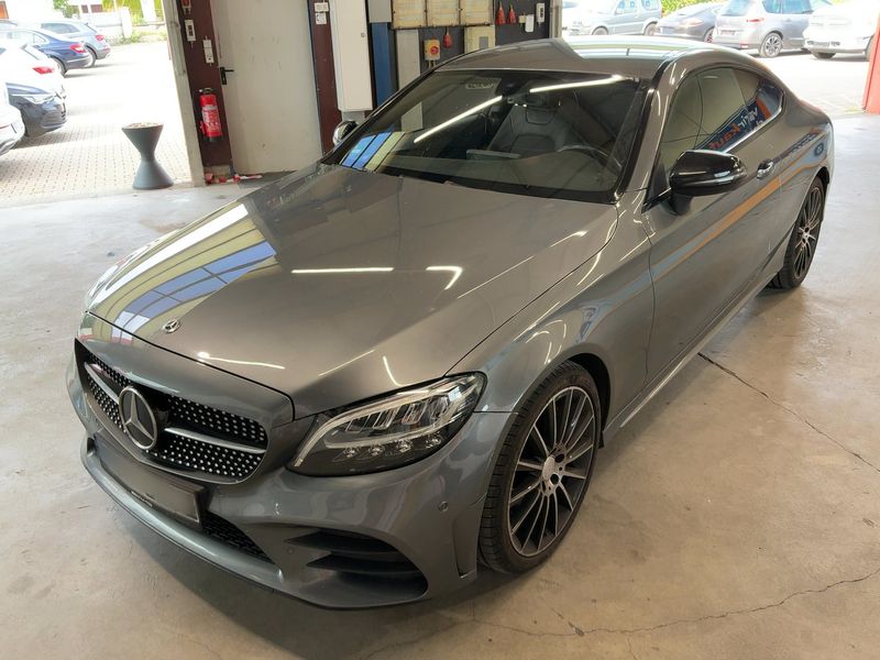Mercedes-Benz C-Klasse C 300 AMG Line