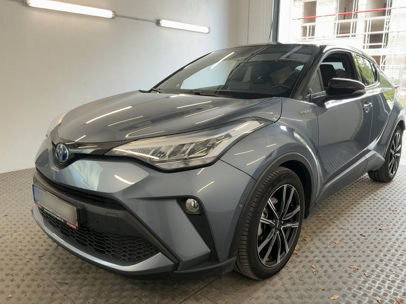 Toyota C-HR 2.0 Hybrid Team D