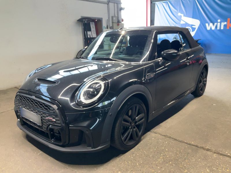 MINI Cabrio Cooper S John Cooper Works Trim