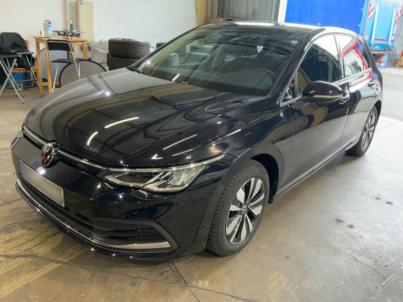 Volkswagen Golf VIII 2.0 TDI Move