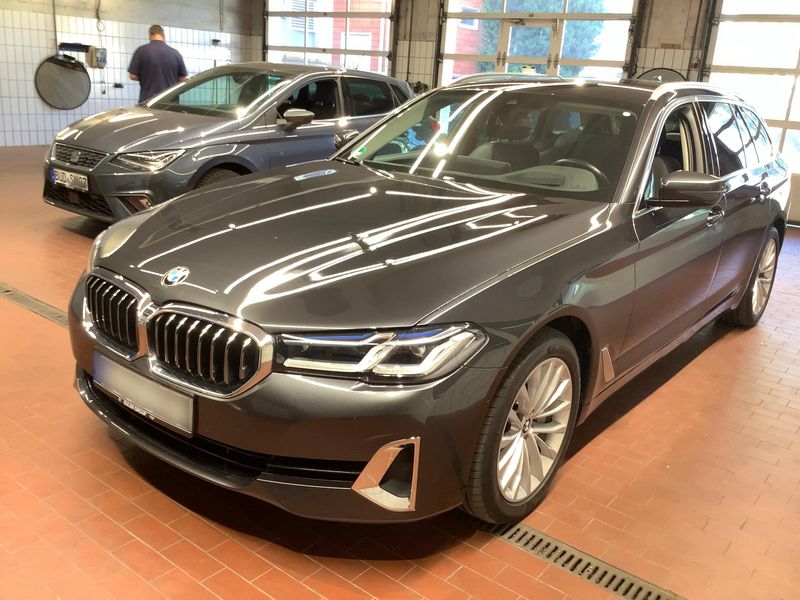 BMW 5er 530i Mild-Hybrid xDrive Luxury Line