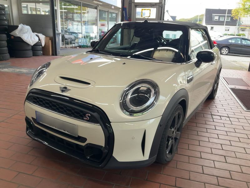 MINI Cabrio Cooper S Classic Trim